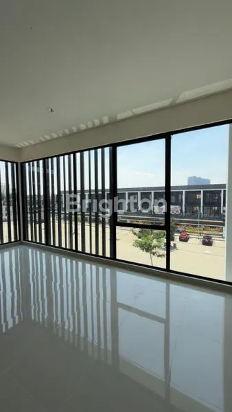 image DIJUAL RUKO 3 LANTAI HAMPTON AVENUE (5)