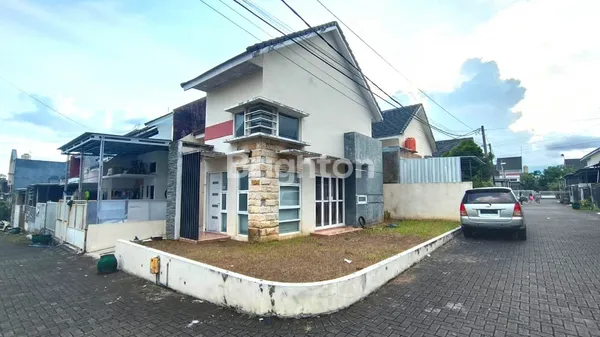image DIJUAL RUMAH HOOK DI GRIYA TANJUNG PRIOK JAYA SUKUN KOTA MALANG (1)