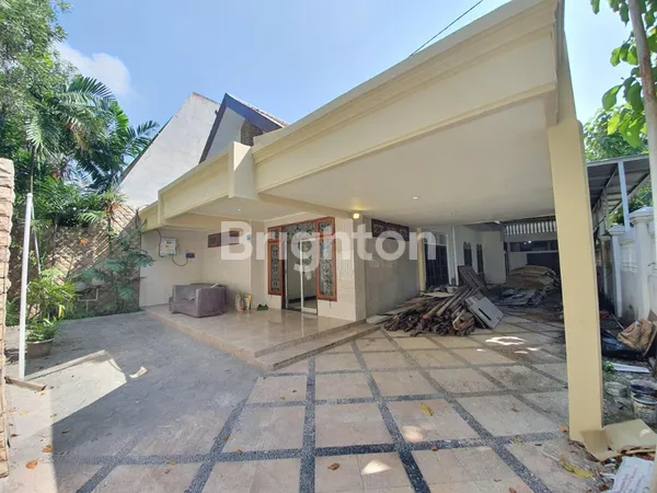image RUMAH RAYA NGAGEL SURABAYA DEKAT RS BEDAH SEKOLAH ST CLARA & GEREJA SMTB (1)