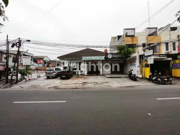 image RUMAH UNTUK TEMPAT USAHA SANGAT STRATEGIS DI PINGGIR JALAN RAYA BESAR DURI KEPA, JAKARTA BARAT (3)