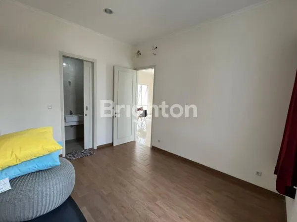 image SIAP HUNI, RUMAH 2 LANTAI KAWASAN SUVARNA SUTERA, TANGERANG (2)