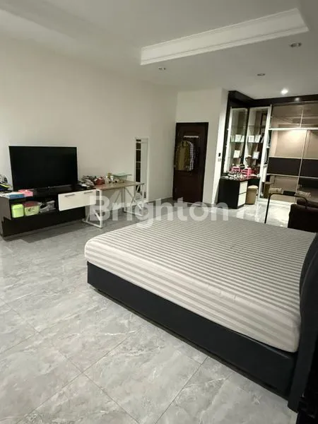 image RUKO SIAP HUNI KOMERSIAL KALIBUTUH SEMI FURNISH SURABAYA (5)
