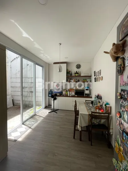 image RUMAH 3 KAMAR TIDUR SIAP HUNI DI SEKTOR 1E GADING SERPONG (4)