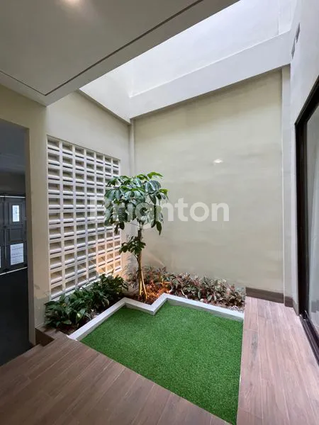 image PONDOK INDAH TOWN HOUSE NEW CLUSTER AURELLE JAKARTA SELATAN (1)