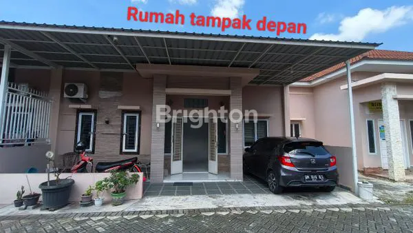 image RUMAH DI DEKAT PUSAT KERAMAIAN DAERAH RIAU UJUNG (1)