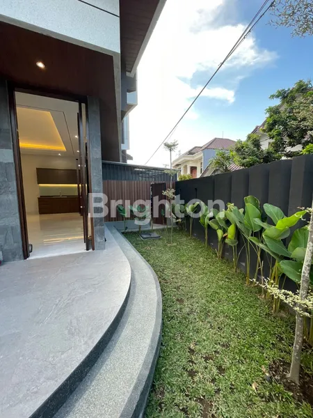 image RUMAH MANYAR SURABAYA TIMUR MODERN MINIMALIS, DEKAT AKSES MERR, DEKAT HOKKY MERR (4)
