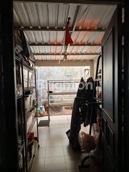 image KOSGRAH RUMAH SIAP HUNI TERAWAT KOMPLEK ONE GATE JARANG ADA BS NEGO (3)