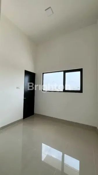 image DISEWAKAN 2 RUKO JEJER BARU GRESS JALAN PUCANG ANOM, COCOK UNTUK KANTOR (6)