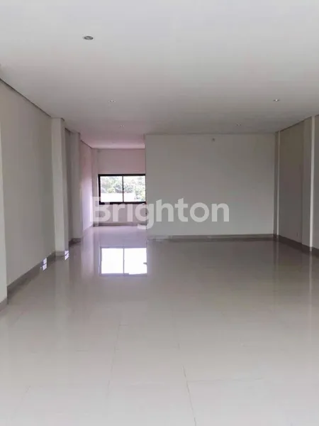 image RUKO 4.5 LANTAI STRATEGIS DI SOLEH ALI TANGERANG (2)