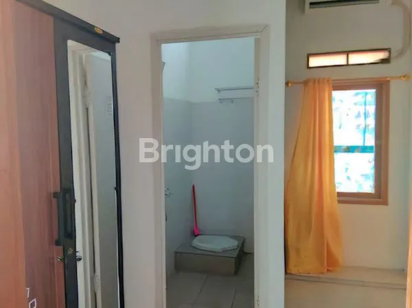 image RUMAH  KOS  2 LANTAI DI MAMPANG JAKARTA SELATAN (3)