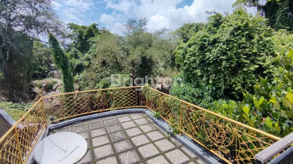 image RUMAH LOKASI STRATEGIS DENGAN PEMANDANGAN LUAR BIASA DI KOTA DENPASAR (3)