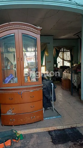 image RUMAH LAMA HITUNG TANAH MERUYA UTARA DEKAT PUSAT KULINER MERUYA JAKARTA BARAT (7)