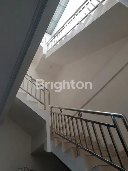 image HUNIAN STRATEGIS 6X15 LB 150 DI KALIDERES (5)