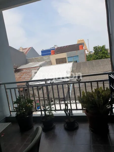 image HUNIAN STRATEGIS 6X15 LB 150 DI KALIDERES (3)