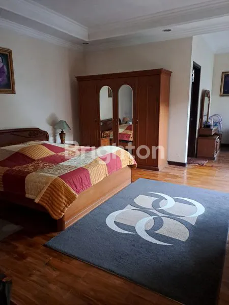 image RUMAH MEWAH DI JL. TUBAGUS ISMAIL  DAGO - PILIHAN TERBAIK UNTUK KELUARGA (7)