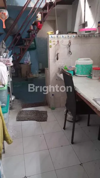 image RUMAH NYAMAN DI TENGAH KOTA SOLO KAMPUNG BARU  (6)