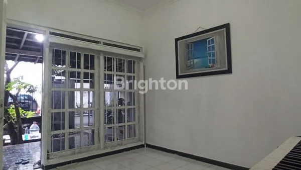 image RUMAH 1,5 LANTAI DI PONDOK TJANDRA CHANDRA CANDRA INDAH SIDOARJO, DEKAT RUNGKUT MENANGGAL SURABAYA, GUNUNG ANYAR, PANDUGO, PURIMAS, MEDAYU, YKP PENJARINGAN, KUTISARI DAN WADUNG ASRI, TROPODO, SEDATI JUANDA (4)