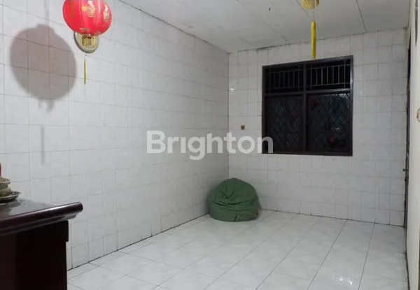 image RUMAH 3 LANTAI JELAMBAR (7)