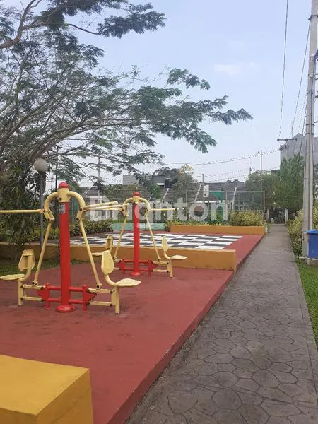 image RUMAH THE RIVER DEKAT STASIUN KA PARUNG PANJANG  (8)