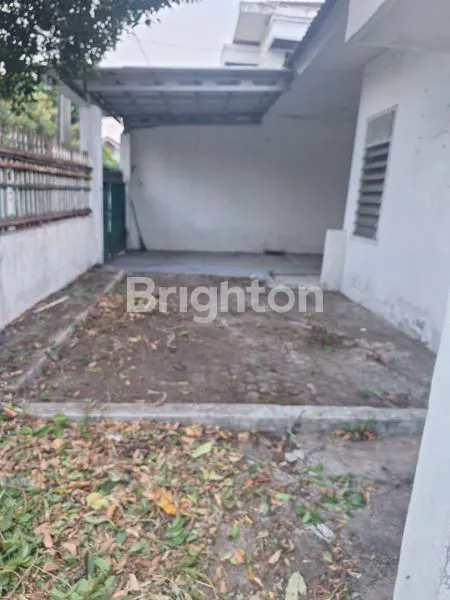 image RUMAH BENDUL MERISI SELATAN LOKASI STRATEGIS  (3)