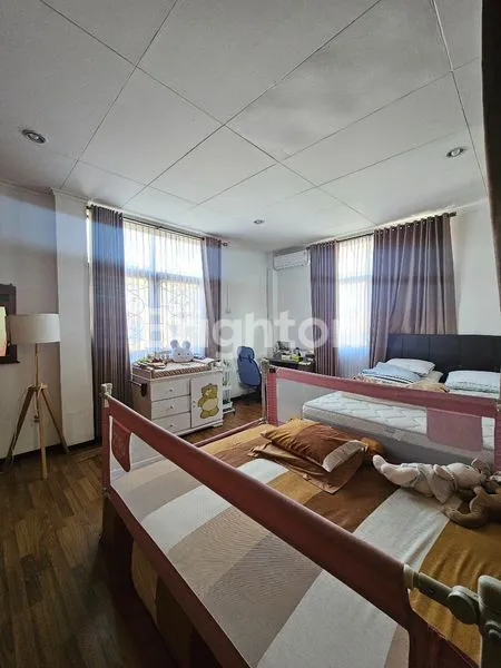 image RUMAH MEWAH 2 LANTAI DI CIPETE ANTASARI – LT 440 M², LB 600 M², AKSES MUDAH CIPETE ANTASARI (7)