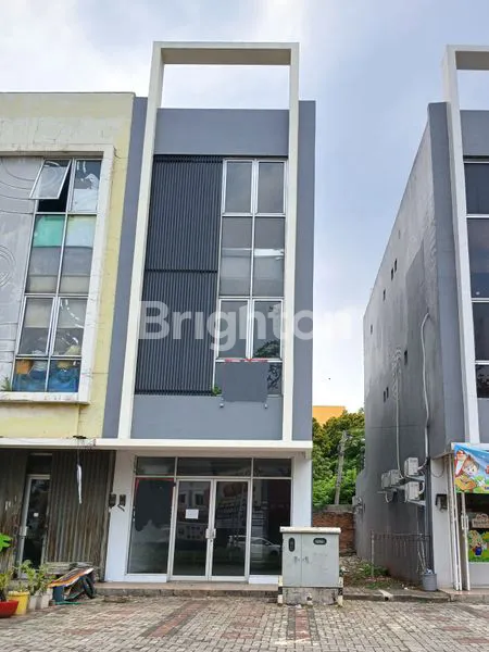 image RUKO 3 LANTAI LOKASI RAMAI DEKAT MALL SMS, SEKOLAH TARAKANITA & SEKOLAH STELLA MARIS (1)