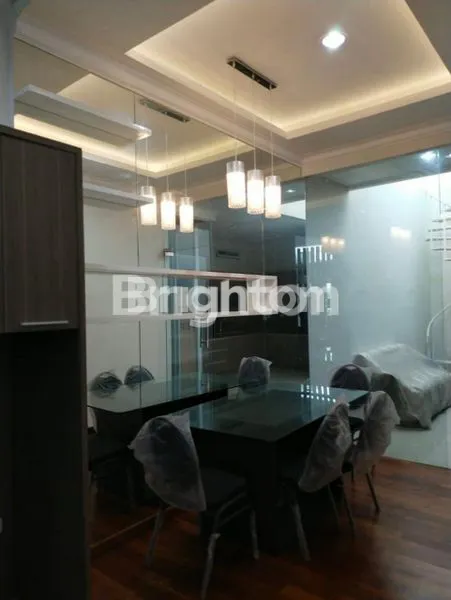image RUMAH SIAP HUNI DI SUKOLILO, LT 140M², FULL FURNISH , TINGGAL BAWA KOPER (4)
