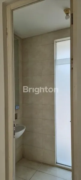 image RUMAH 2 LANTAI DI GRAND PAKUWON CLUSTER ADELAIDE MODERN MINIMALIS SURABAYA BARAT (7)