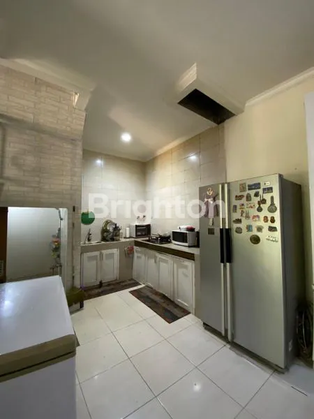 image RUMAH 2 LANTAI DI GRAHA BINTARO TANGERANG (3)