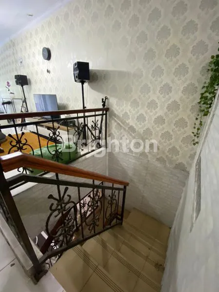 image RUMAH 2 LANTAI DI GRAHA BINTARO TANGERANG (5)