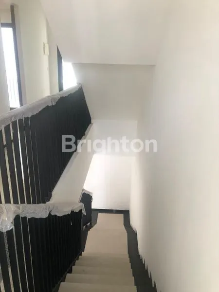 image RUMAH SIAP HUNI SHM DI PLUIT UTARA (3)