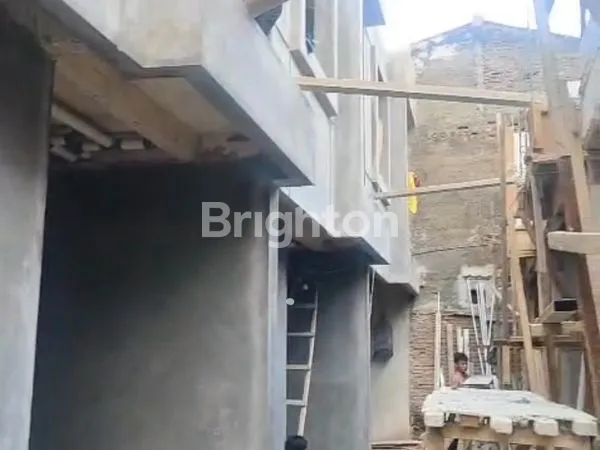 image RUMAH INDENT 2 LANTAI DI UTAN KAYU, JAKARTA TIMUR (4)