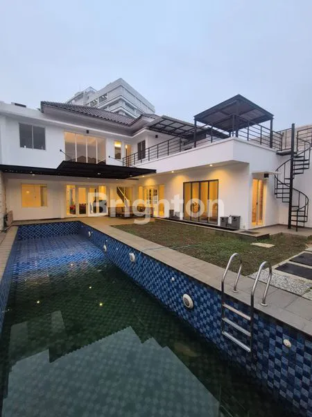 image DIJUAL RUMAH CANTIK  DI ALAM SUTERA (1)