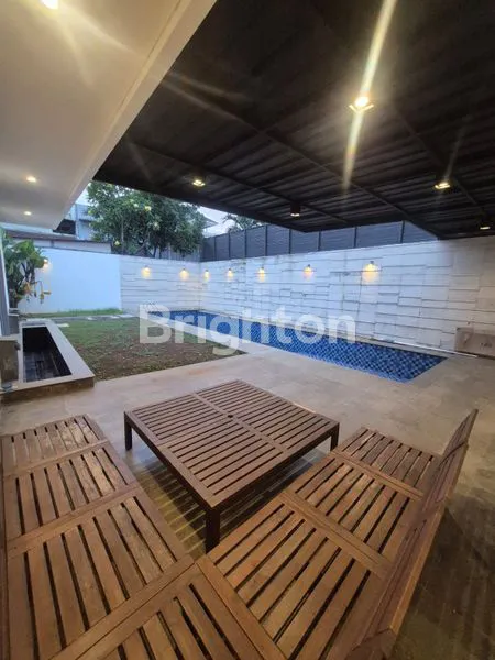 image DIJUAL RUMAH CANTIK  DI ALAM SUTERA (2)