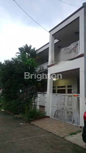 image RUMAH MEWAH 2 LANTAI DEPOK FULL FURNISHED (2)