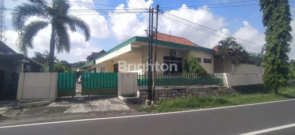 image TANAH BANGUNAN TUA DI LOKASI STRATEGIS SOLO. (1)