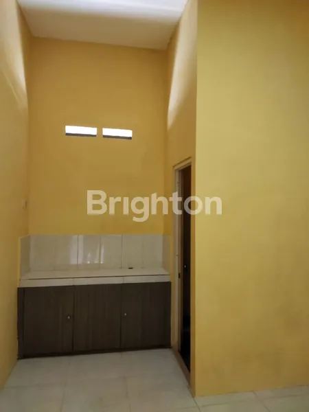 image RUMAH KOS 2 LANTAI DI SEMEMI BENOWO SURABAYA BARAT (2)