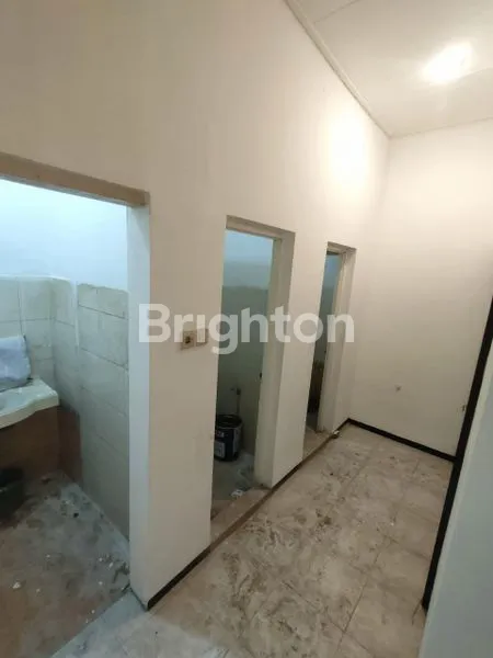 image RUMAH USAHA POROS RAYA HAMID RUSDI PUSAT KOTA MALANG (3)