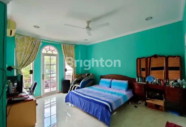 image RUMAH MURAH DI  PERUMAHAN ELITE RAFFLES HILLS CIBUBUR DEPOK (8)