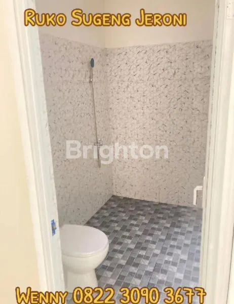 image RUKO DUA LANTAI SIAP USAHA, BANGUNAN BARU, LOKASI STRATEGIS (4)