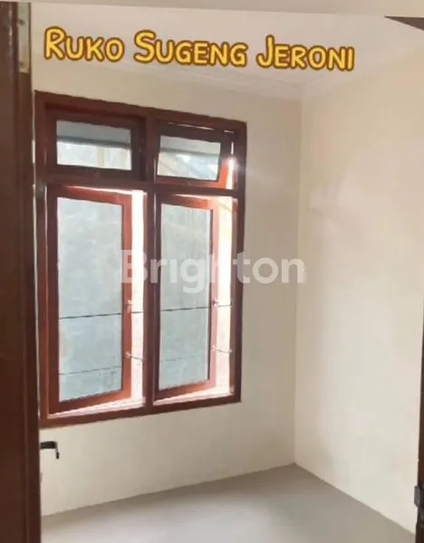 image RUKO DUA LANTAI SIAP USAHA, BANGUNAN BARU, LOKASI STRATEGIS (5)