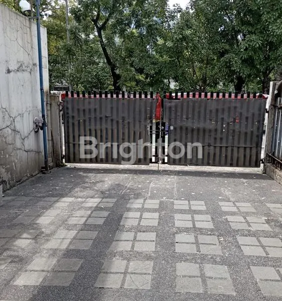 image RUKO 4 LANTAI CIDENG, SEMI FURNISH STRATEGIS (2)