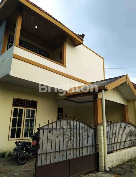 image RUMAH 2 LANTAI, GRANIT, LANGSUNG SIAP HUNI (1)