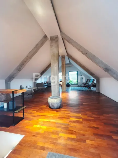 image ESCAPE TO THIS BEAUTIFUL FULLY FURNISHED GREEN HOME WITH POOL - BAMBU APUS (5)