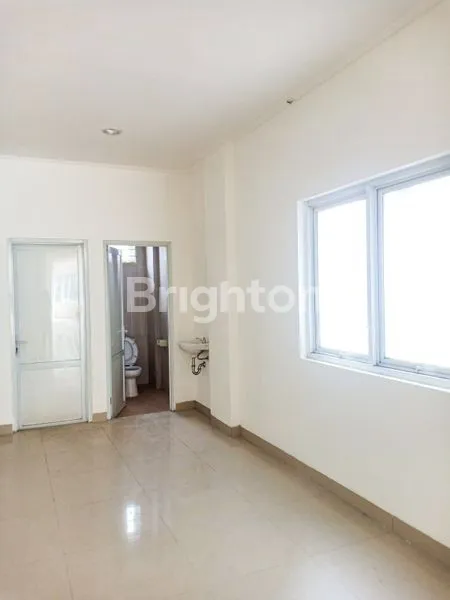 image DISEWAKAN RUKO GANDENG 4 DAN 5 LANTAI DI RAWAMANGUN JAKARTA TIMUR (6)
