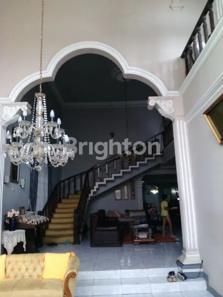 image RUMAH 2 LANTAI LT 393M², STRATEGIS (2)