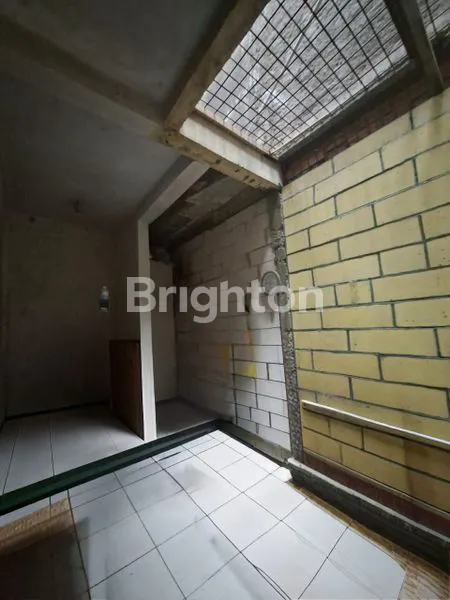 image RUKO 3 LANTAI DI GADING (3)