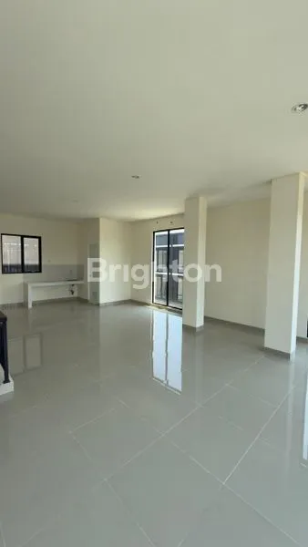 image RUKO 3 LANTAI DI HAMPTON - GADING SERPONG (6)