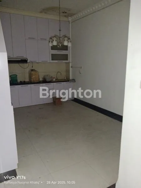 image RUKO HOOK STRATEGIS DI PUSAT KOTA KARAWANG DEKAT RS MITRA FAMILY & UNSIKA (6)