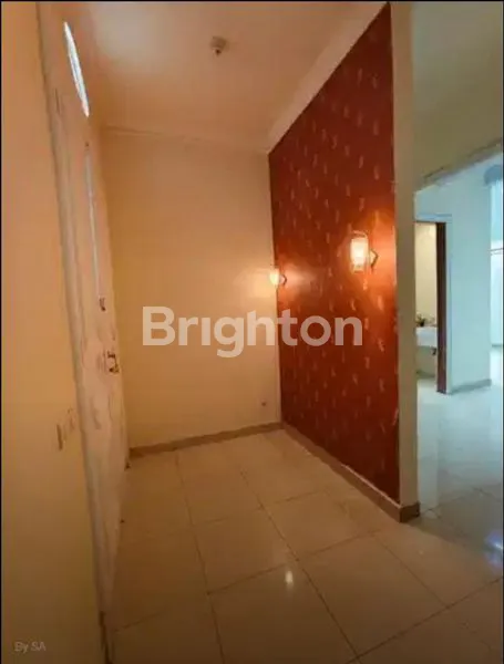 image RUMAH MEWAH SIAP HUNI LT 264 DI KOTA WISATA CIBUBUR (NEGO) (6)